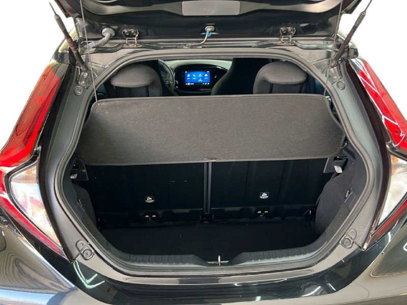 Toyota Aygo X usata a Roma (10)