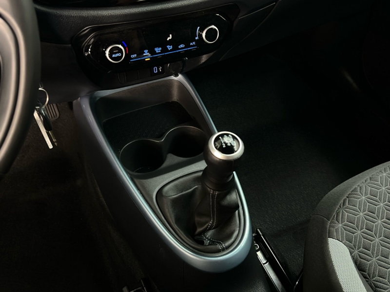 Toyota Aygo X usata a Roma (16)