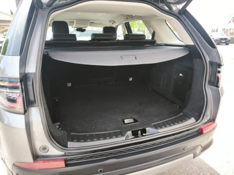 Land Rover Discovery Sport usata a Livorno (11)