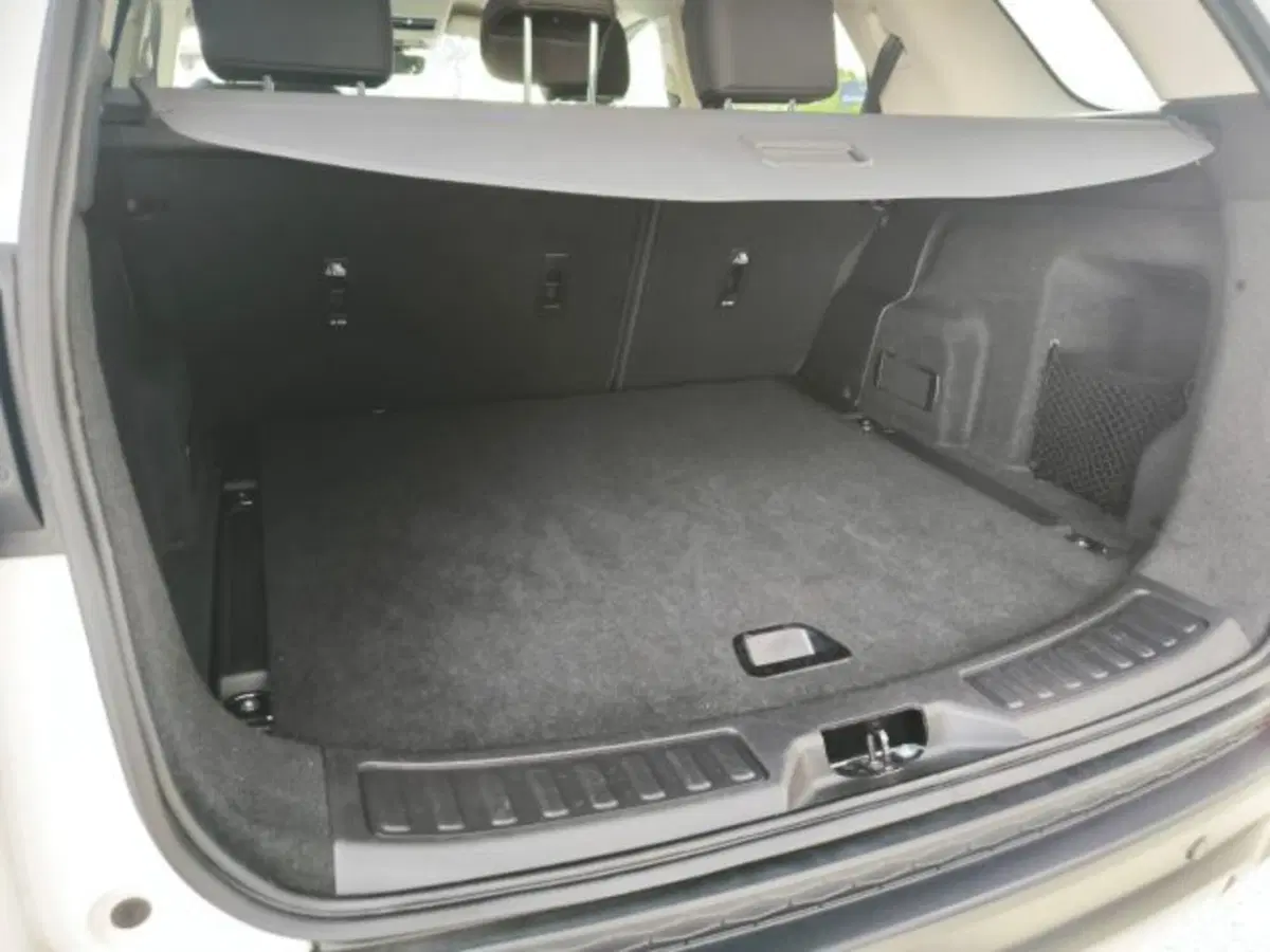 Land Rover Discovery Sport usata a Livorno (12)