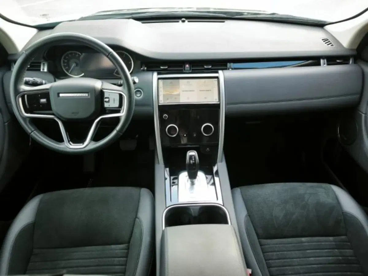 Land Rover Discovery Sport usata a Livorno (5)