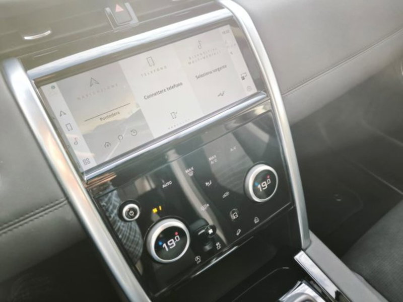 Land Rover Discovery Sport usata a Livorno (8)