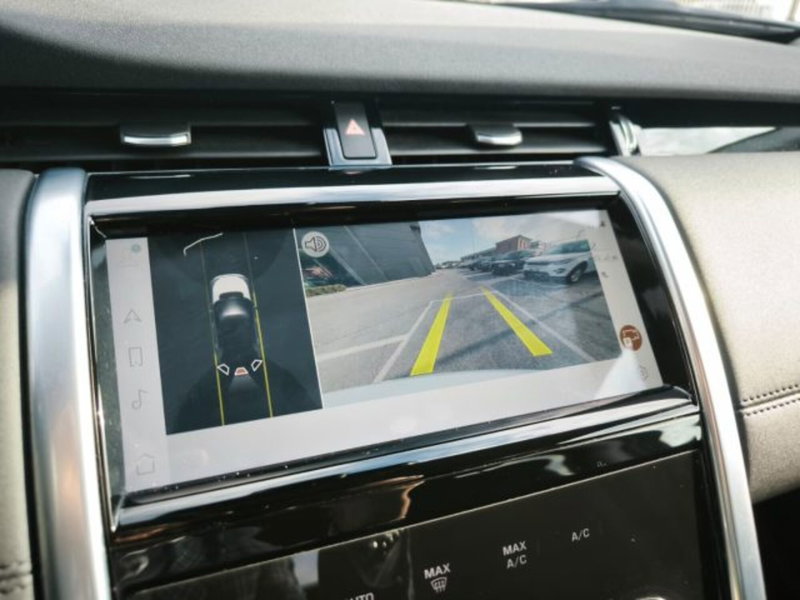 Land Rover Discovery Sport usata a Livorno (9)
