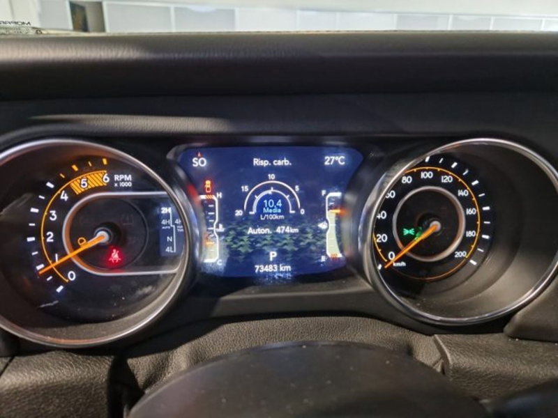 Jeep Gladiator usata a Livorno (18)