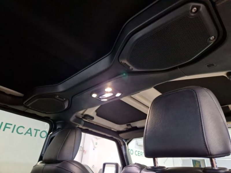 Jeep Gladiator usata a Livorno (20)