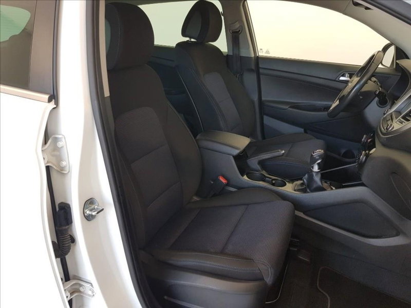 Hyundai Tucson usata a Lucca (11)