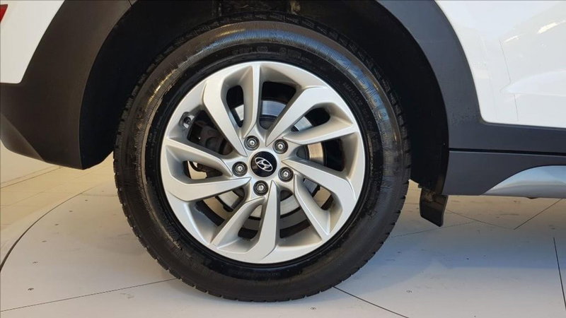 Hyundai Tucson usata a Lucca (9)