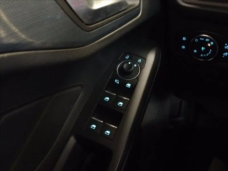 Ford Focus usata a Milano (13)