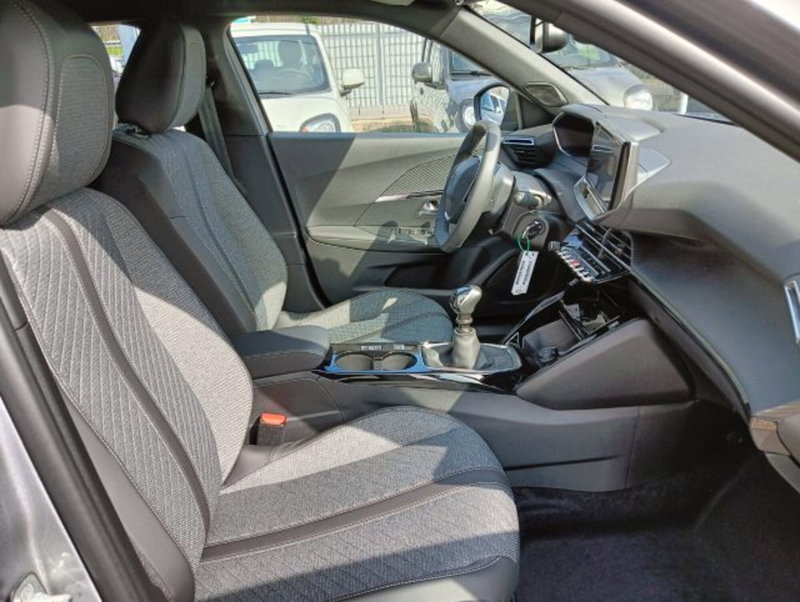 Peugeot 2008 nuova a Brescia (17)