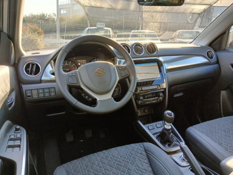 Suzuki Vitara nuova a Brescia (6)