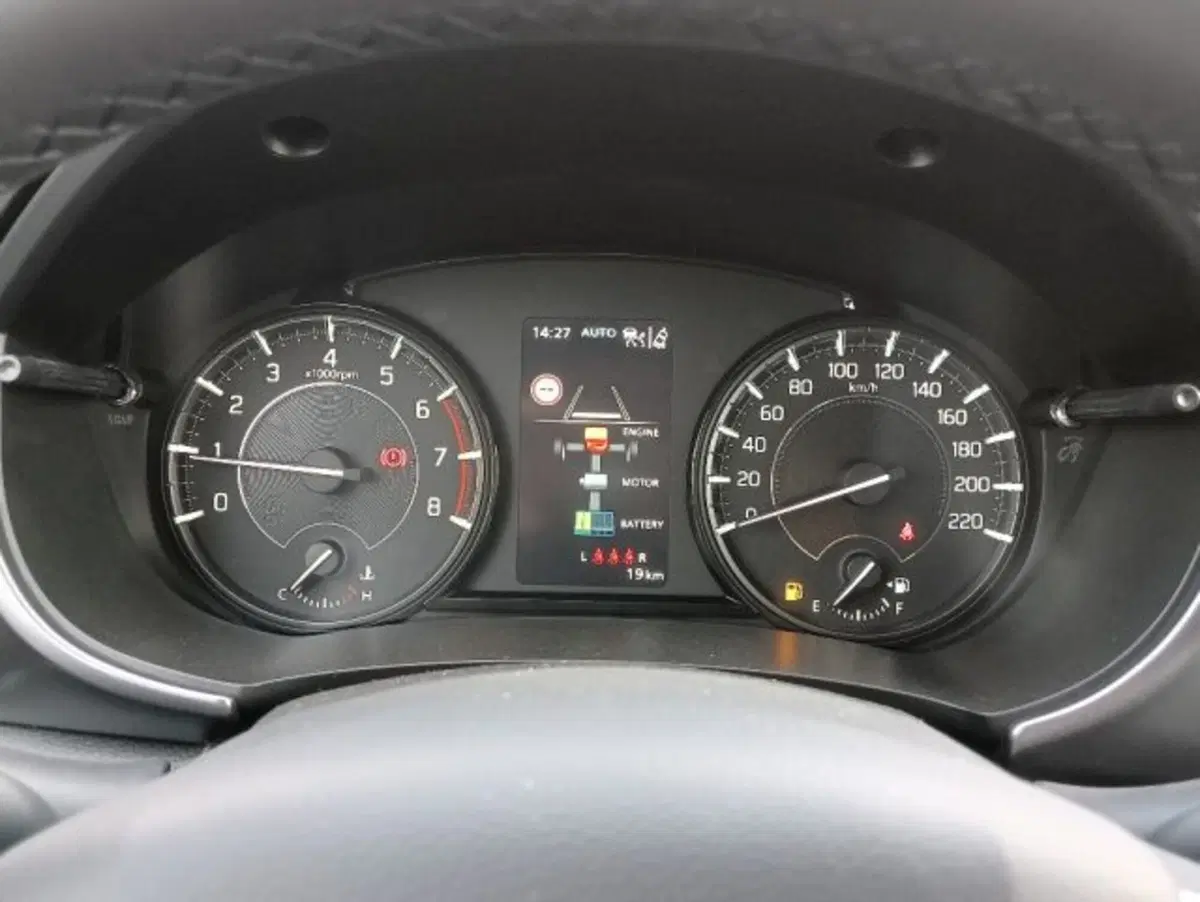 Suzuki Vitara nuova a Brescia (7)