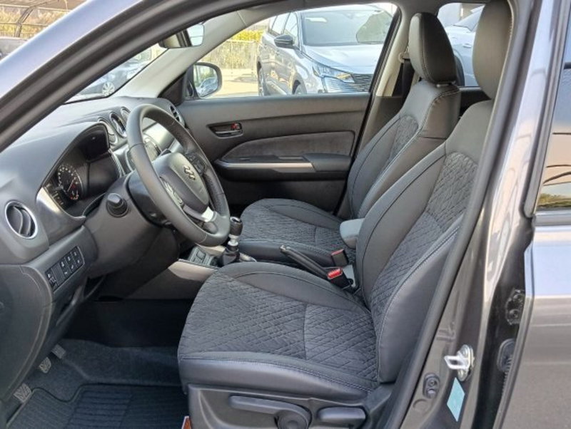 Suzuki Vitara nuova a Brescia (9)