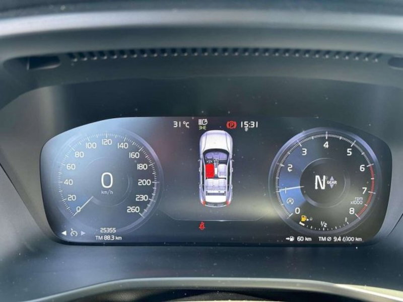 Volvo XC40 usata a Firenze (8)