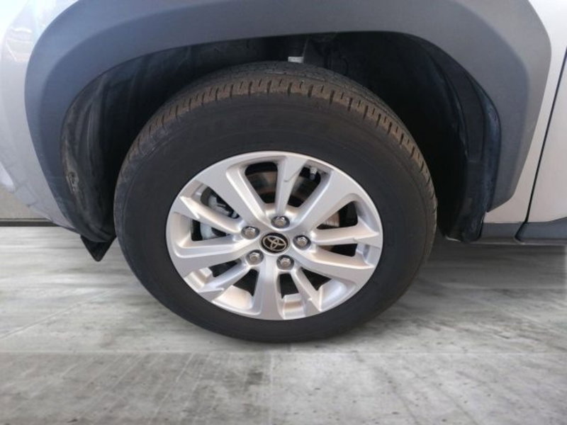 Toyota Yaris Cross usata a Roma (13)