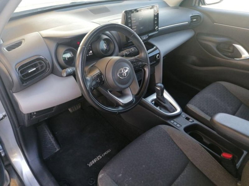 Toyota Yaris Cross usata a Roma (7)