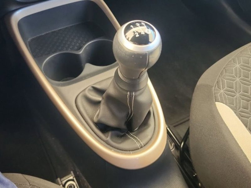 Toyota Aygo X usata a Roma (16)