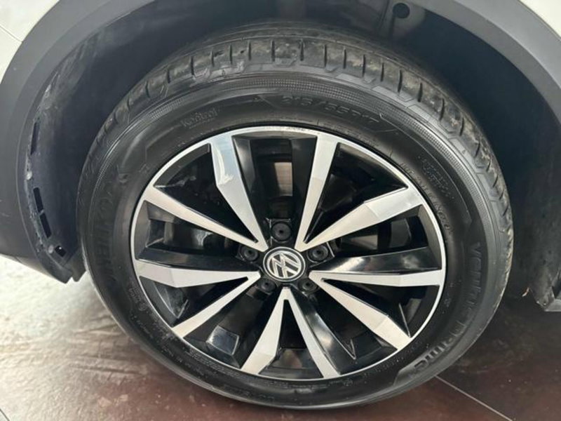 Volkswagen T-Roc usata a Pesaro-Urbino (5)