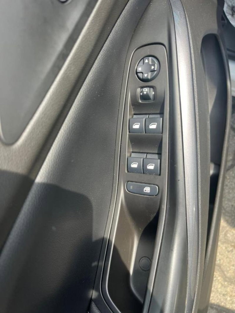 Opel Grandland X usata a Savona (11)