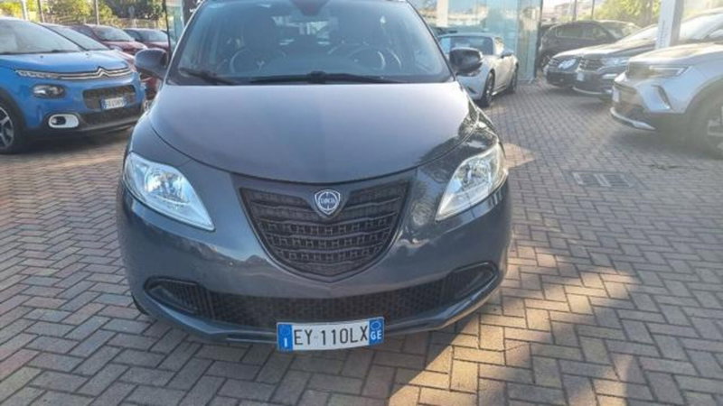 Lancia Ypsilon usata a Savona