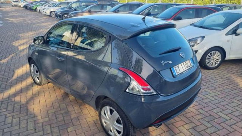 Lancia Ypsilon usata a Savona (3)
