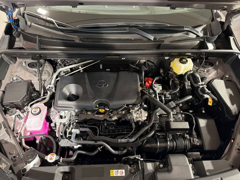 Toyota Rav4 nuova a Lecco (17)