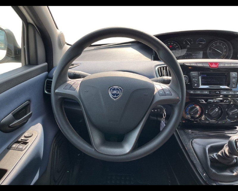 Lancia Ypsilon usata a Torino (4)