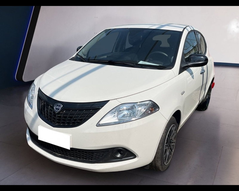 Lancia Ypsilon usata a Torino (8)
