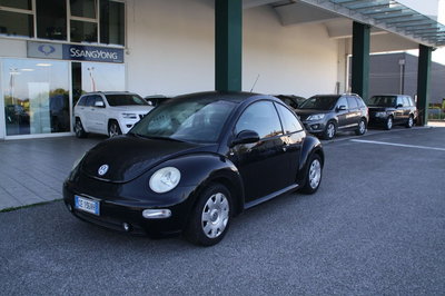 Volkswagen New Beetle 1.6 del 2003 usata a Pordenone