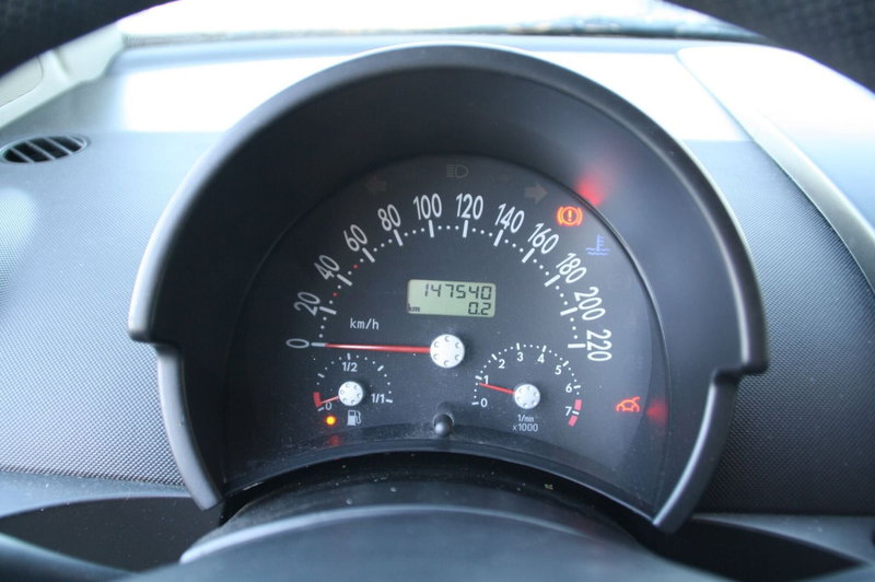 Volkswagen New Beetle usata a Pordenone (10)