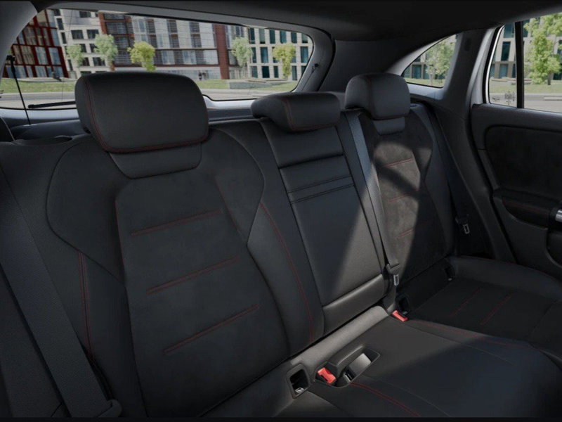 Mercedes-Benz EQA nuova a Ancona (11)