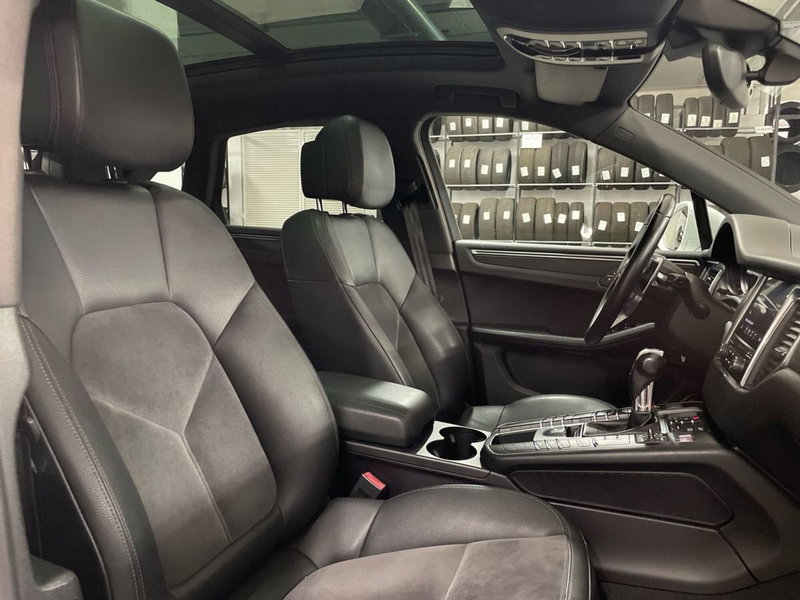 Porsche Macan usata a Macerata (14)