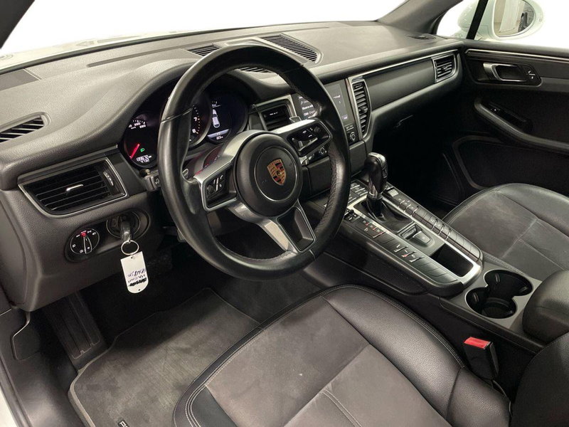 Porsche Macan usata a Macerata (16)