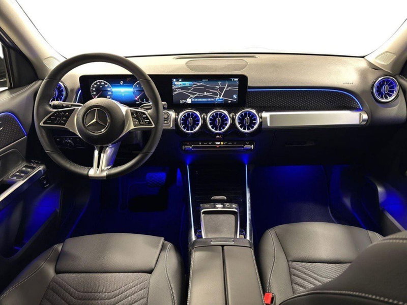 Mercedes-Benz GLB nuova a Macerata (10)