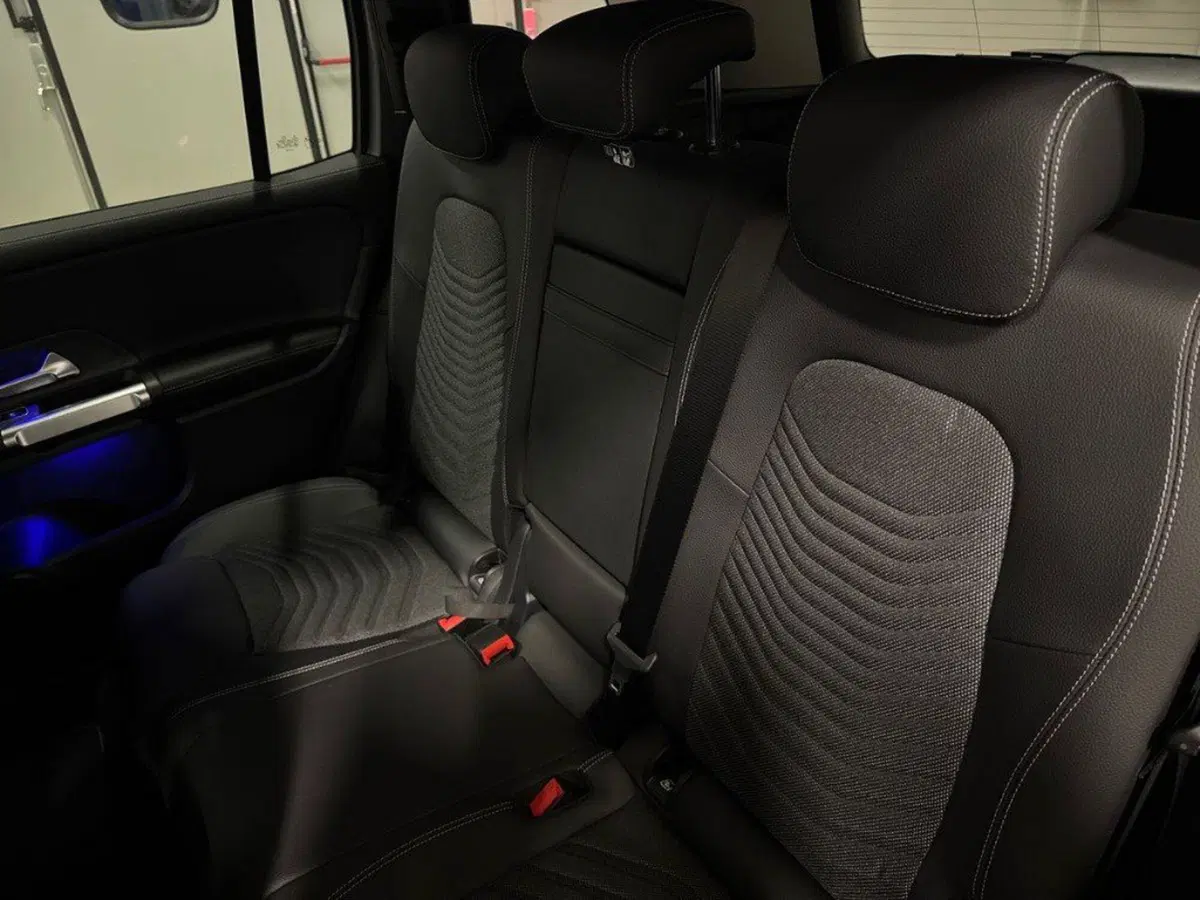 Mercedes-Benz GLB nuova a Macerata (13)