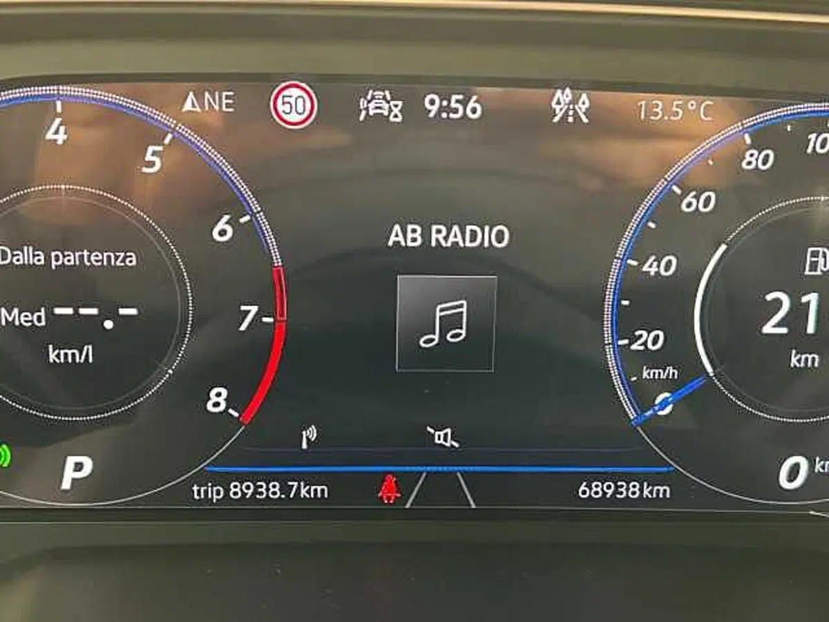 Volkswagen Taigo usata a Roma (13)