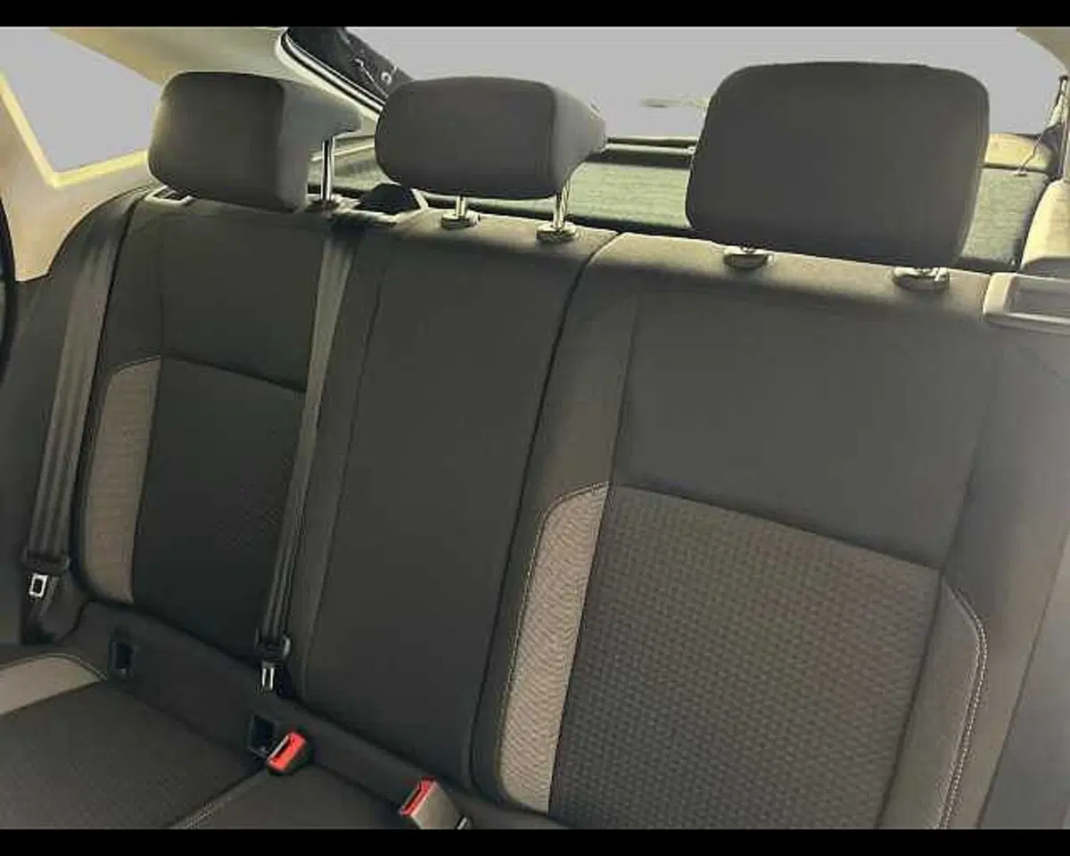 Volkswagen Taigo usata a Roma (11)