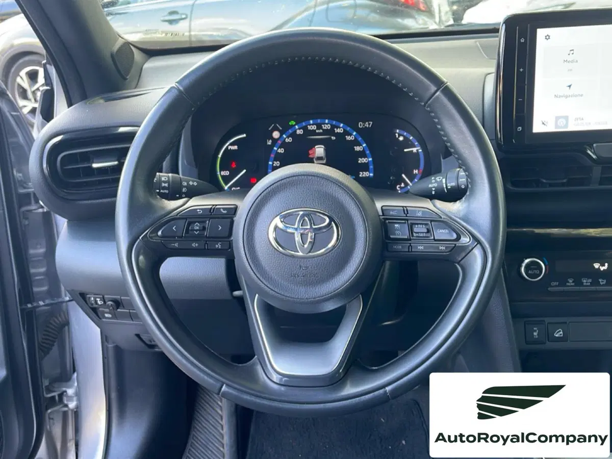 Toyota Yaris Cross usata a Roma (12)