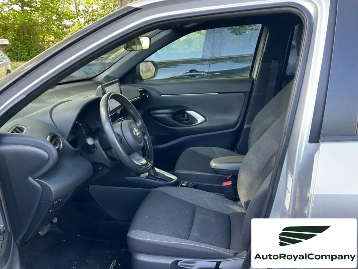 Toyota Yaris Cross usata a Roma (9)