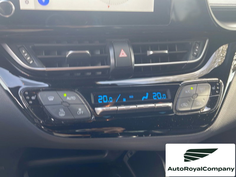 Toyota Toyota C-HR usata a Roma (17)