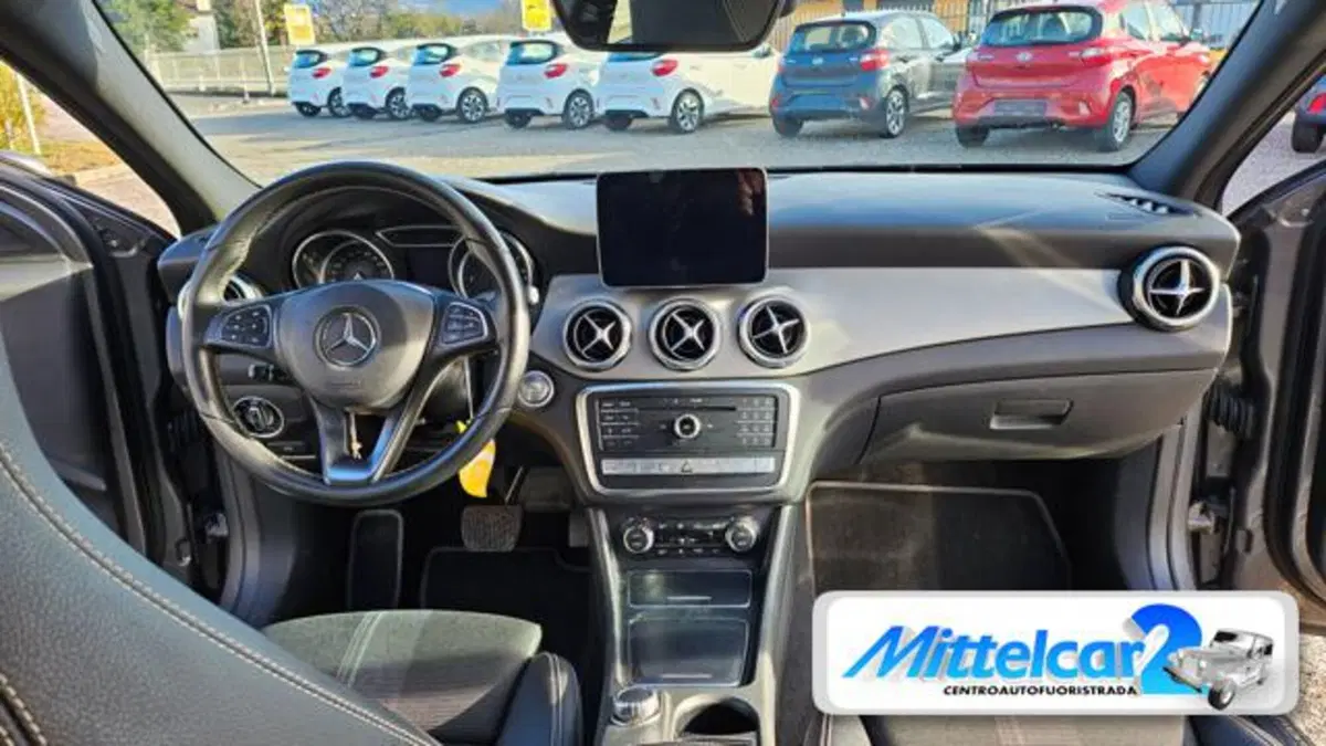 Mercedes-Benz GLA SUV usata a Udine (13)