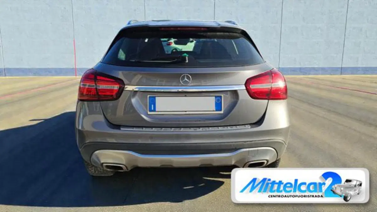 Mercedes-Benz GLA SUV usata a Udine (3)