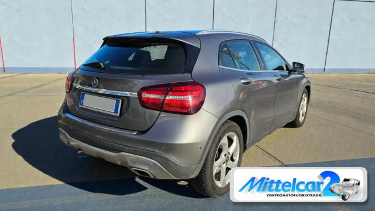 Mercedes-Benz GLA SUV usata a Udine (4)