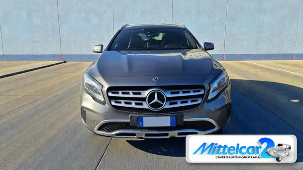Mercedes-Benz GLA SUV usata a Udine (7)