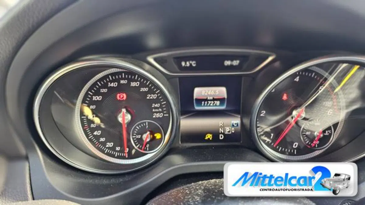 Mercedes-Benz GLA SUV usata a Udine (8)