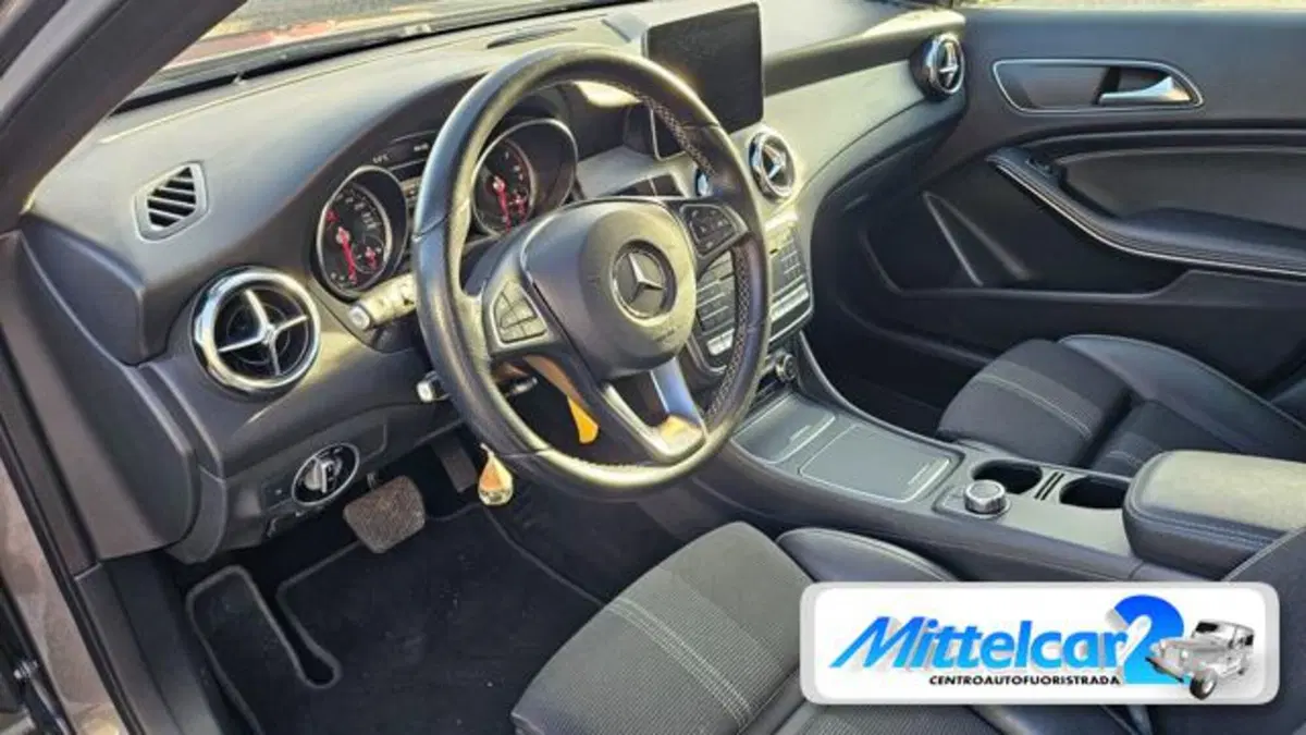 Mercedes-Benz GLA SUV usata a Udine (9)