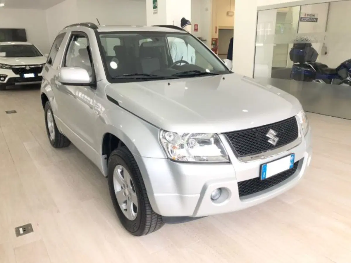 Suzuki Grand Vitara usata a Torino (3)