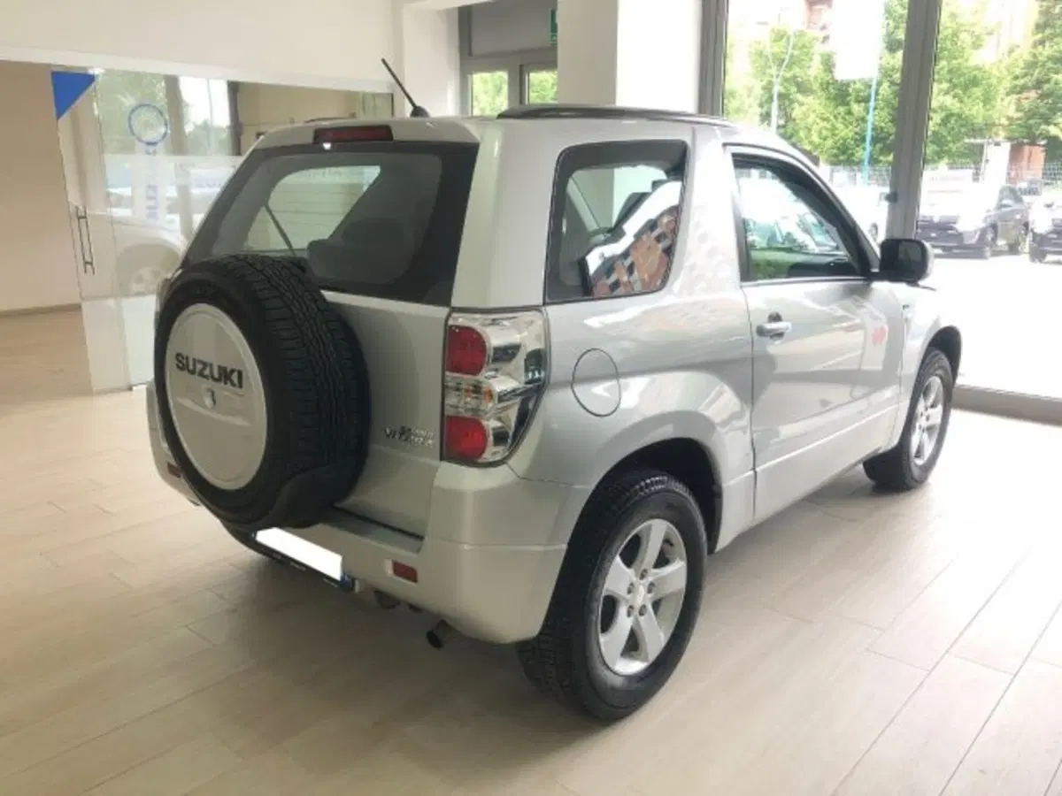 Suzuki Grand Vitara usata a Torino (4)