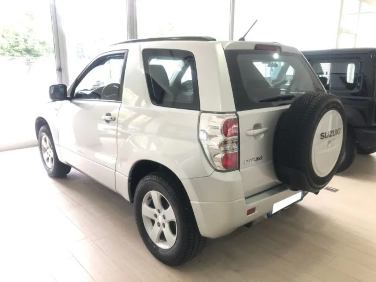 Suzuki Grand Vitara usata a Torino (6)