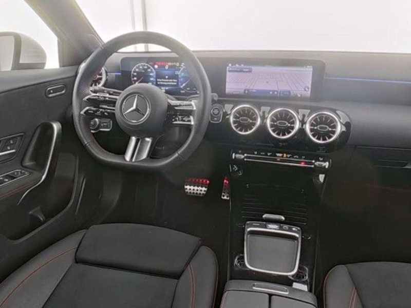 Mercedes-Benz Classe A Sedan usata a Milano (4)