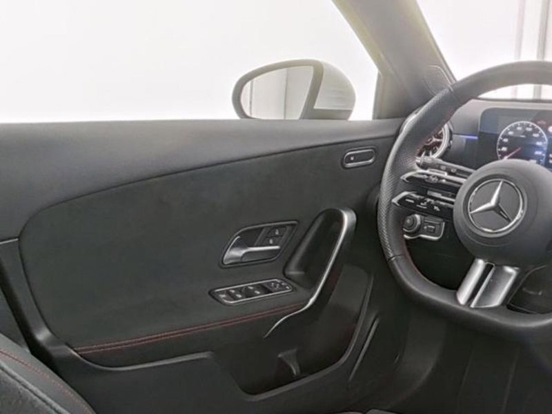 Mercedes-Benz Classe A Sedan usata a Milano (6)